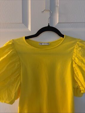 Zara Yellow Puff Sleeve bodysuit